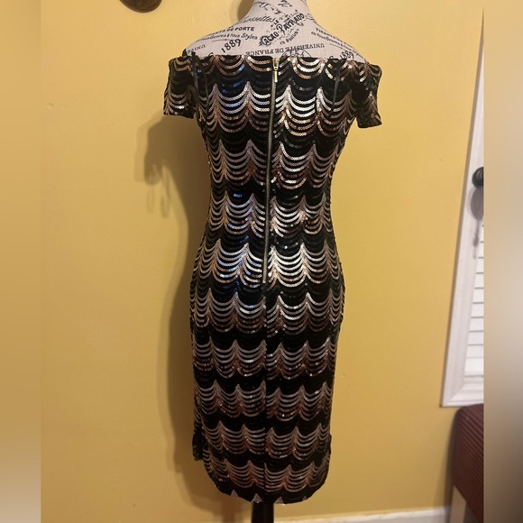 Premier Amour Sequin Off Shoulder Zipper Back Cocktail Dress size 4 - Picture 6 of 9